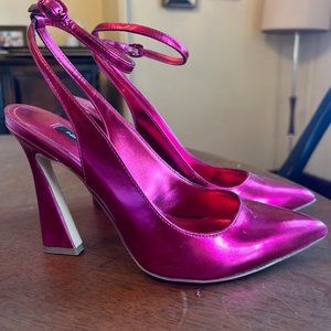 Metallic Pink Nine West Heels Size 7.5